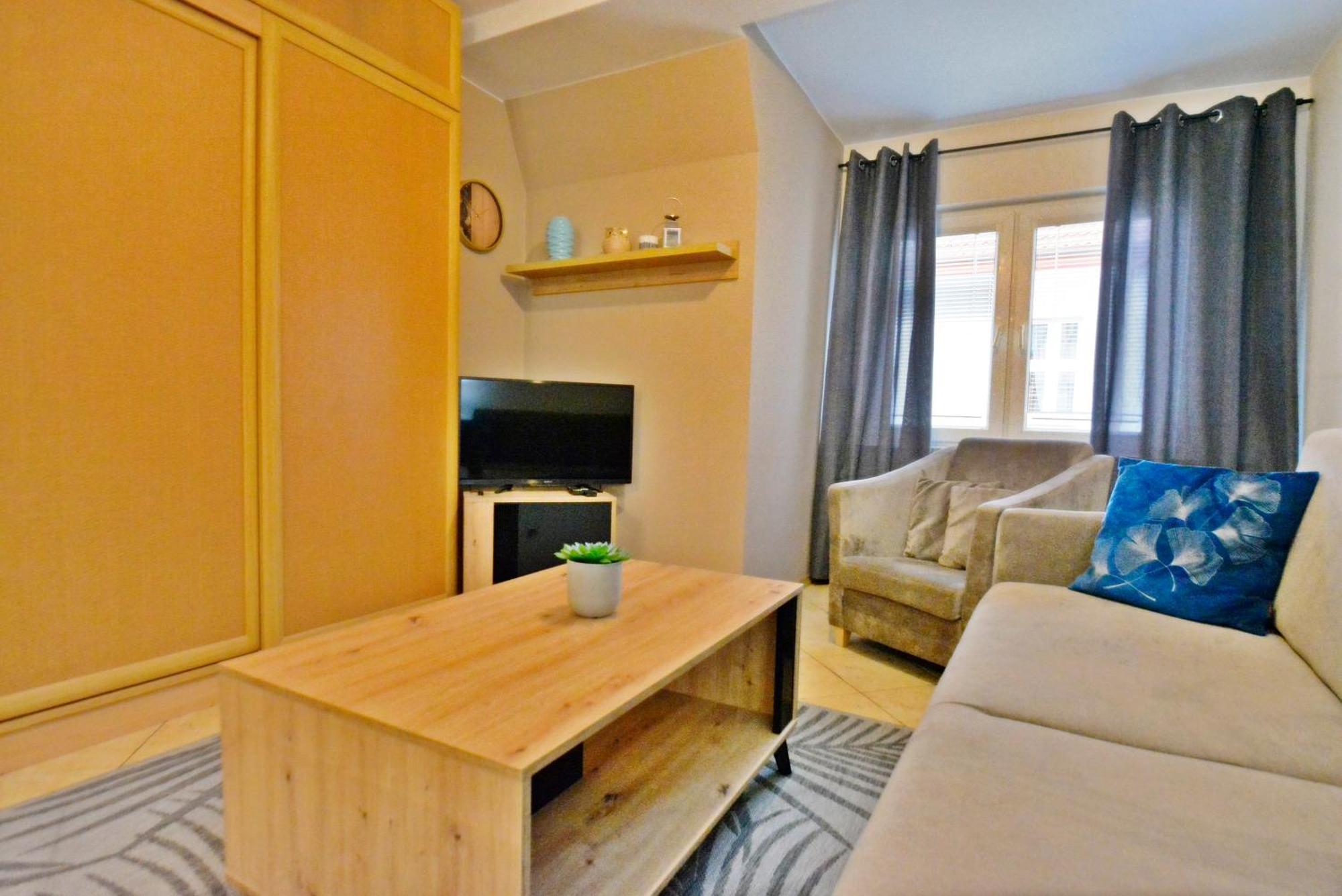 Apartamenty Bryza - Osiedle Zeromskiego 27 - Promenada Swinoujscie Luaran gambar