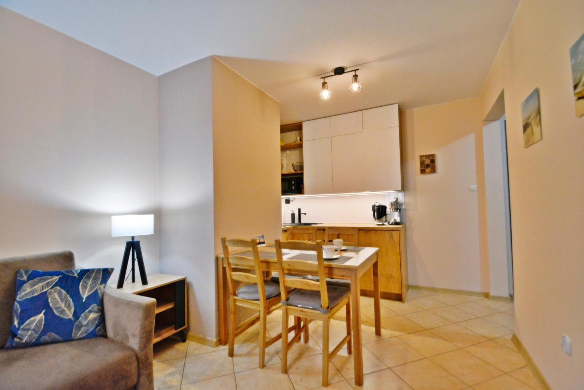 Apartamenty Bryza - Osiedle Zeromskiego 27 - Promenada Swinoujscie Luaran gambar